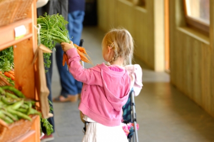 Children at the market